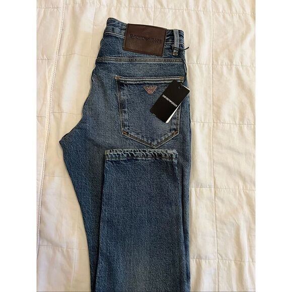 Emporio Armani J06 Slim-Fit Washed Denim Jeans - Picture 6 of 15